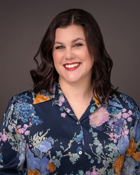 Carrie Summy Headshot